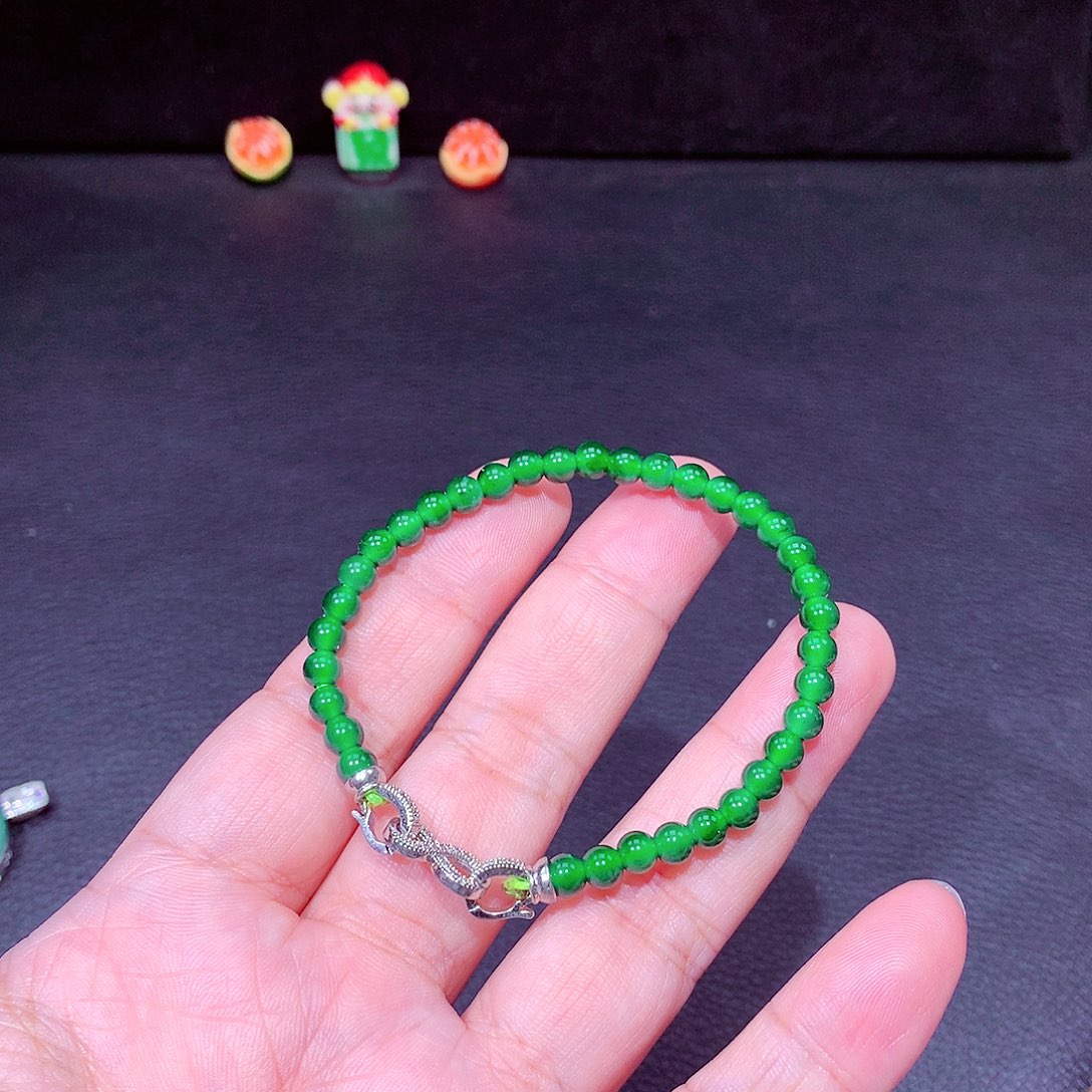 【闪购商品】翡翠吊坠(不含链)未镶嵌