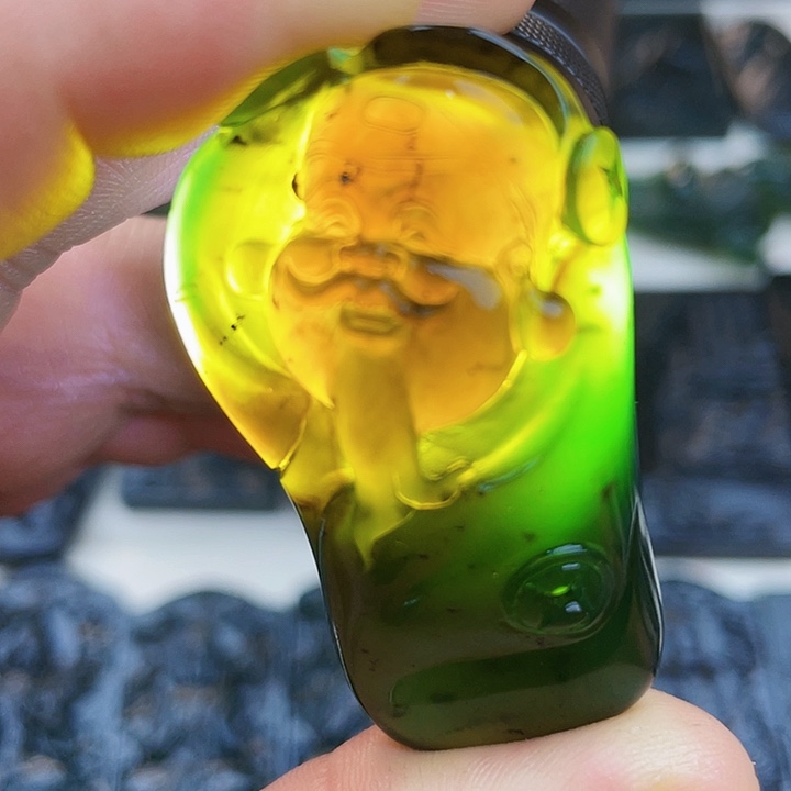 蛇纹石玉未镶嵌挂件