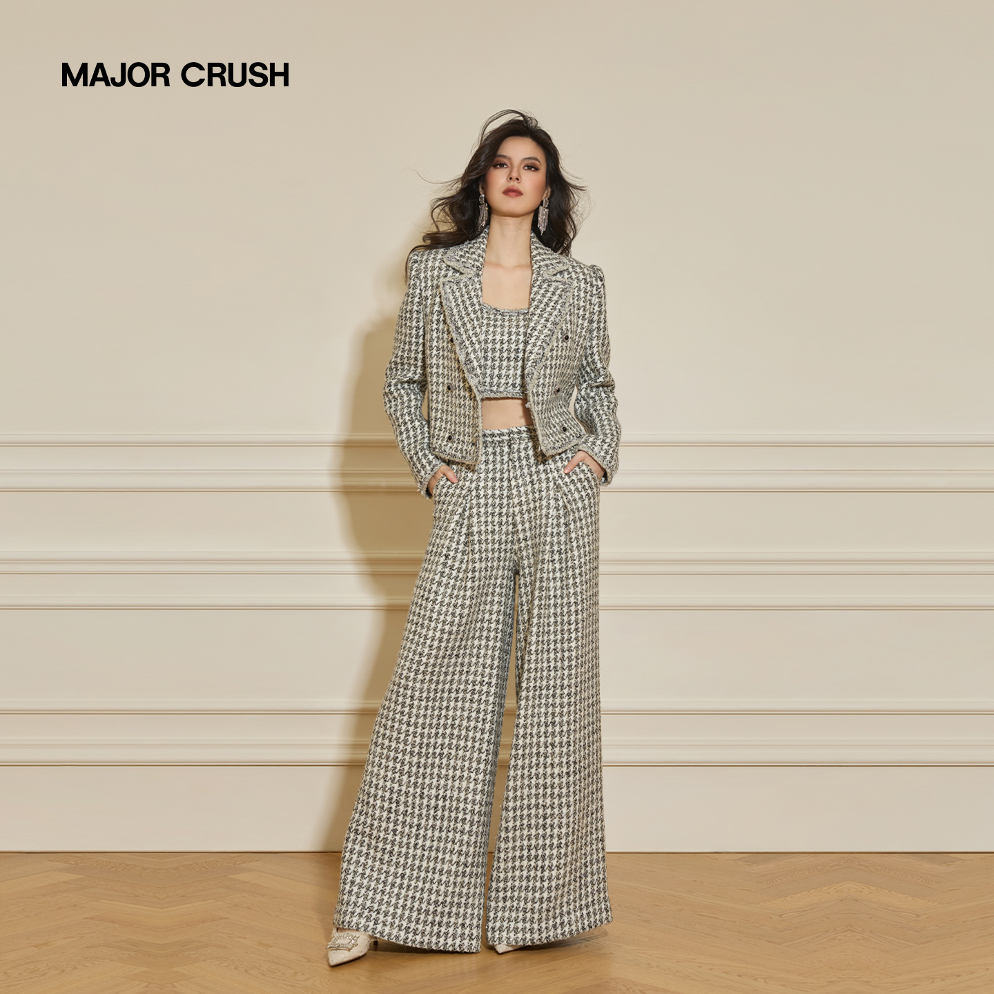 MAJOR CRUSH冬季新款星芒织物之息时尚显瘦千鸟格高级感西装66249