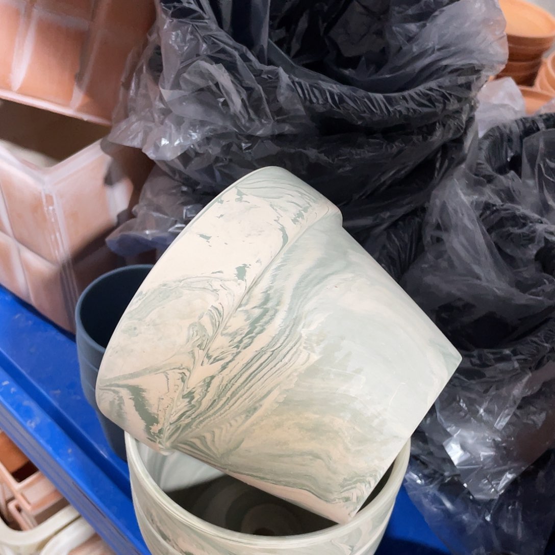 红陶两个口15高13ddd