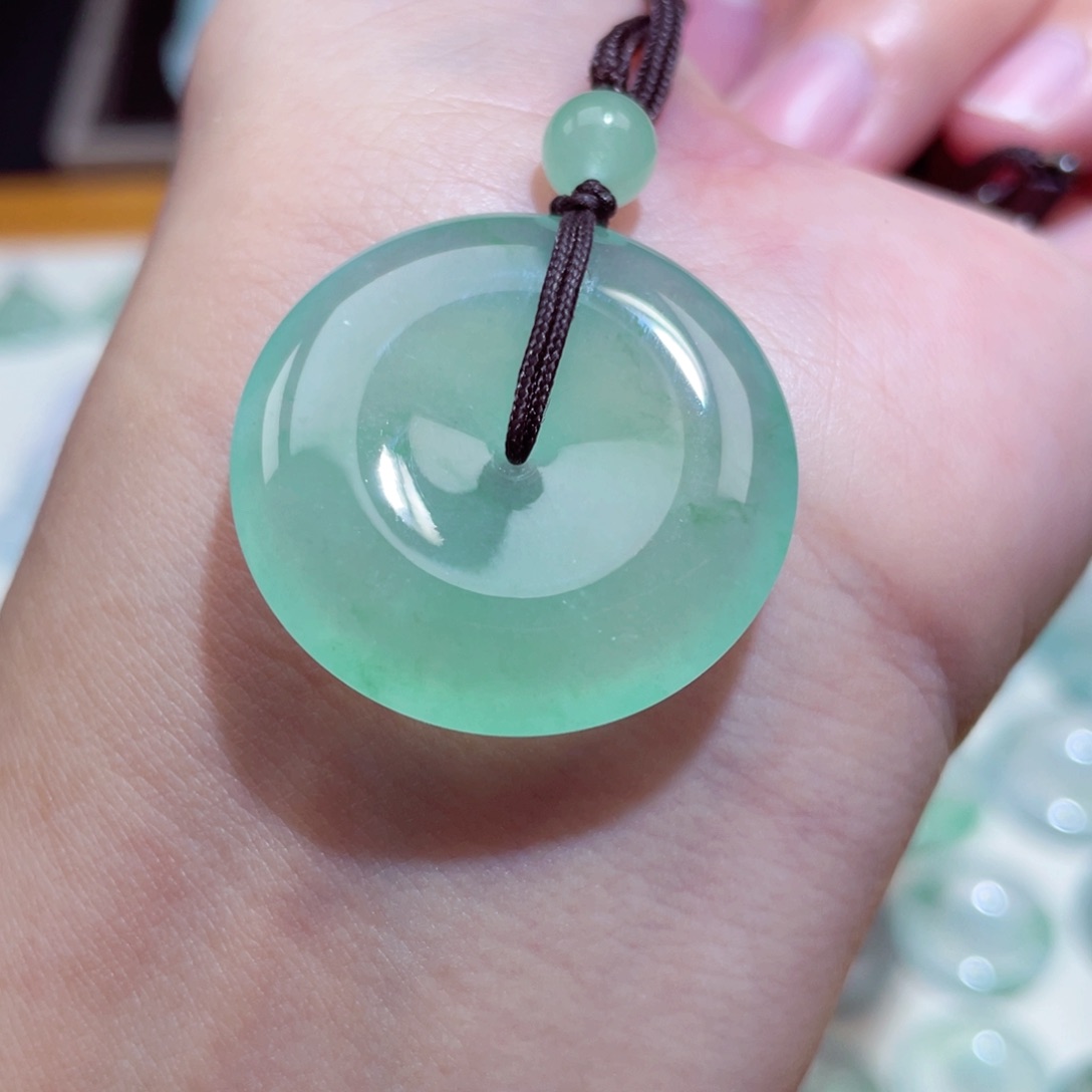 颈饰未镶嵌翡翠扣子