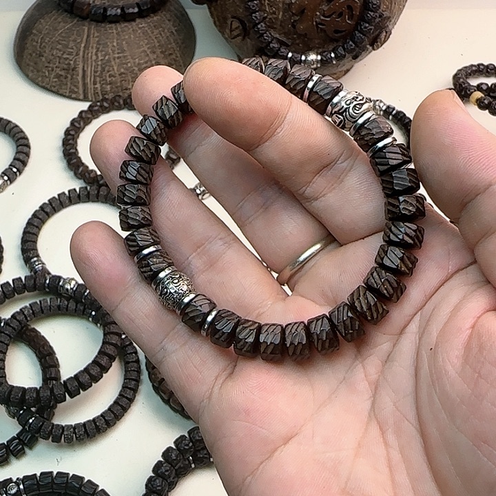 【闪购商品】椰蒂手串96龙鳞双配饰