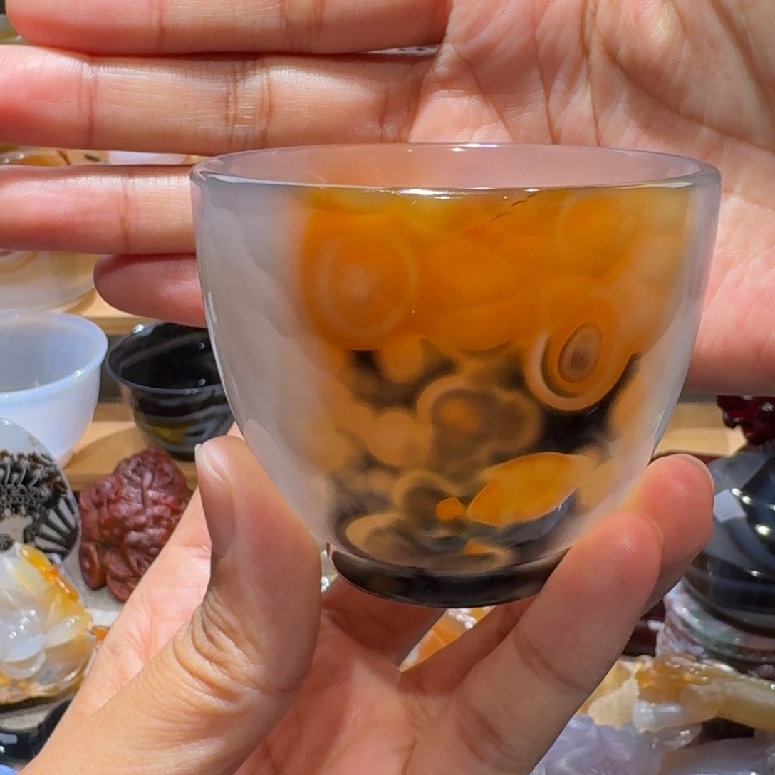 玛瑙/玉髓玛瑙茶杯未镶嵌孤****督