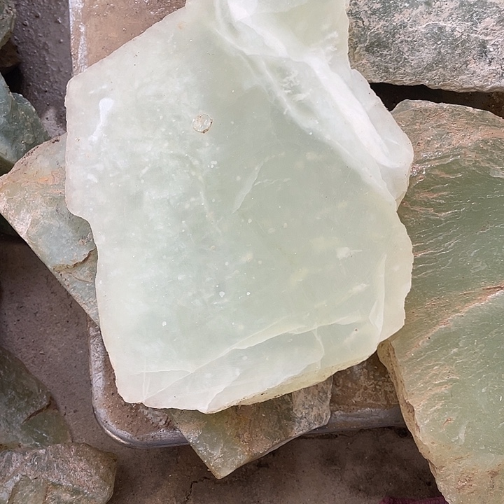 安***语蛇纹石玉未镶嵌天然岫玉多样性发一