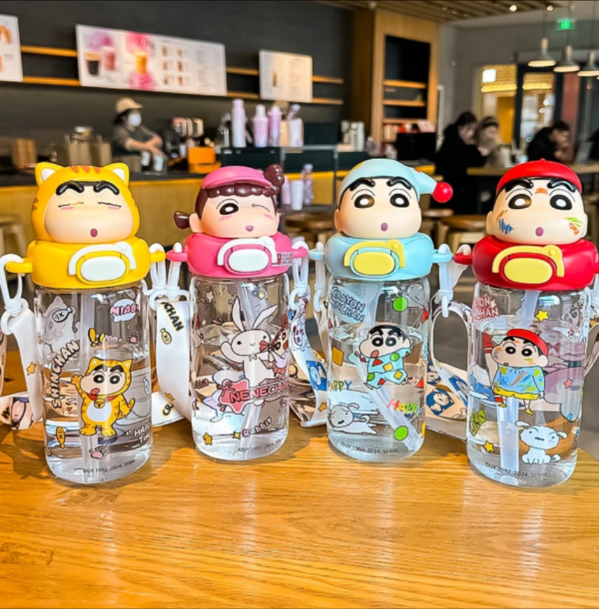 蜡笔小新联名水杯2025新款塑料杯女高颜值水杯上学专用吸管杯j