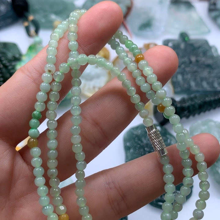 翡翠颈饰未镶嵌保真天然A货翡翠