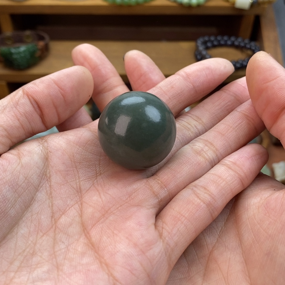 龙***主和田玉未镶嵌颈饰