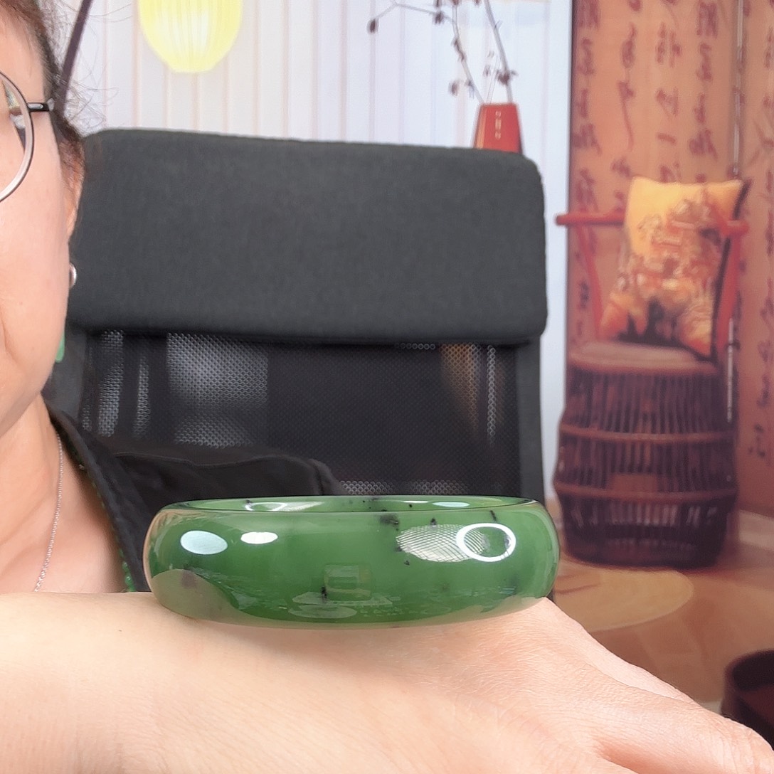 和田玉（碧玉）手镯未镶嵌