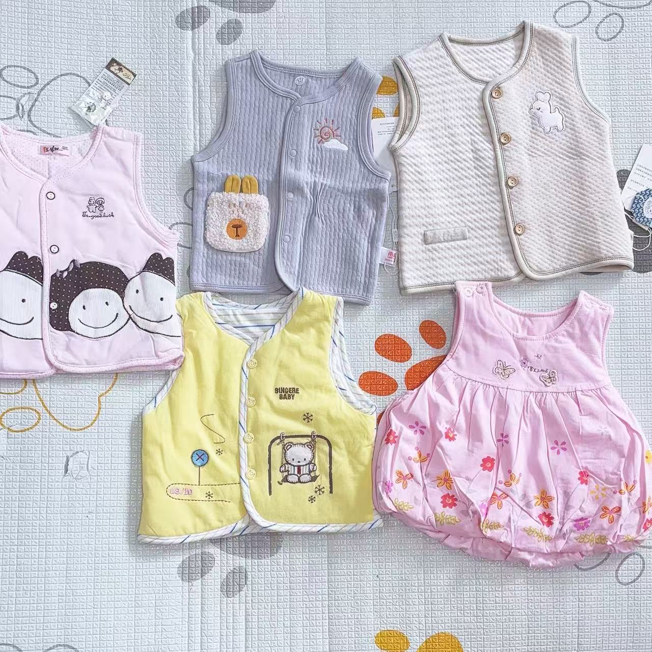 马甲不挑款杂款花色瑕疵介意勿拍2件