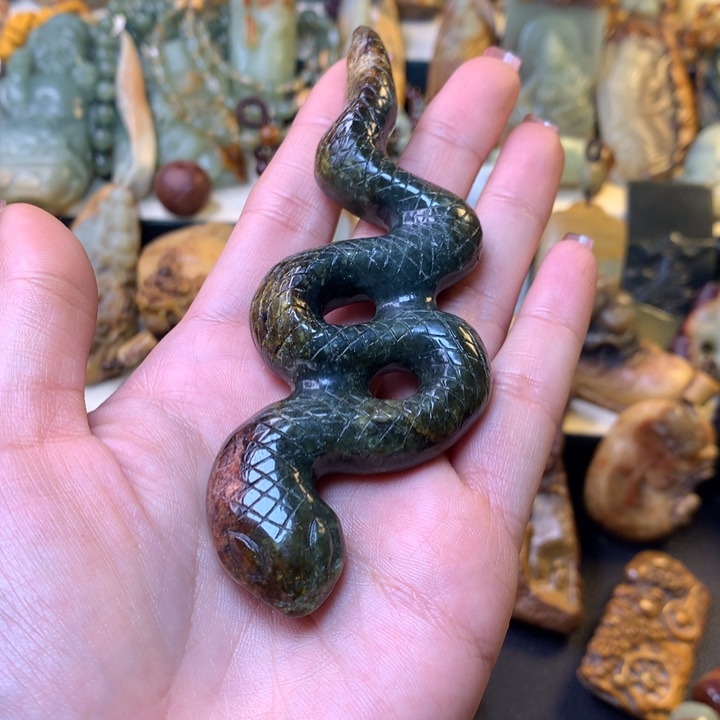 岫岩河磨玉（透闪石质玉）手链未镶嵌