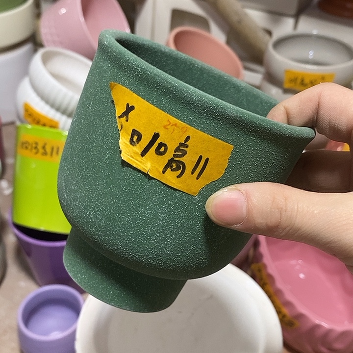 陶瓷花盆有孔 瑕疵介意勿拍 