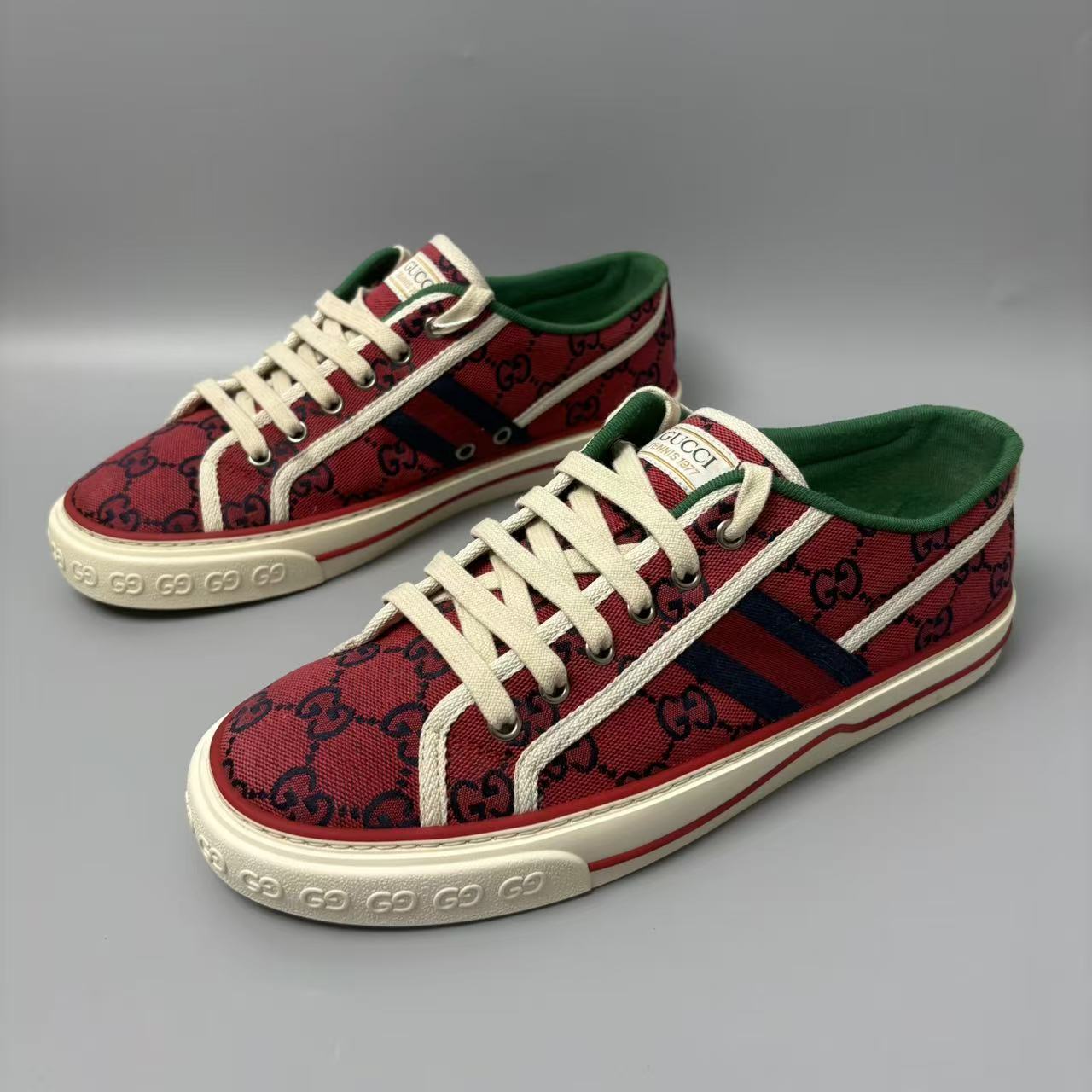 95新 GUCCI/古驰 红色老花经典1977系列帆布板鞋41欧码 jx355