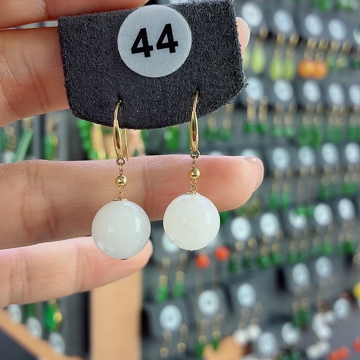 和田玉18K金镶嵌耳饰