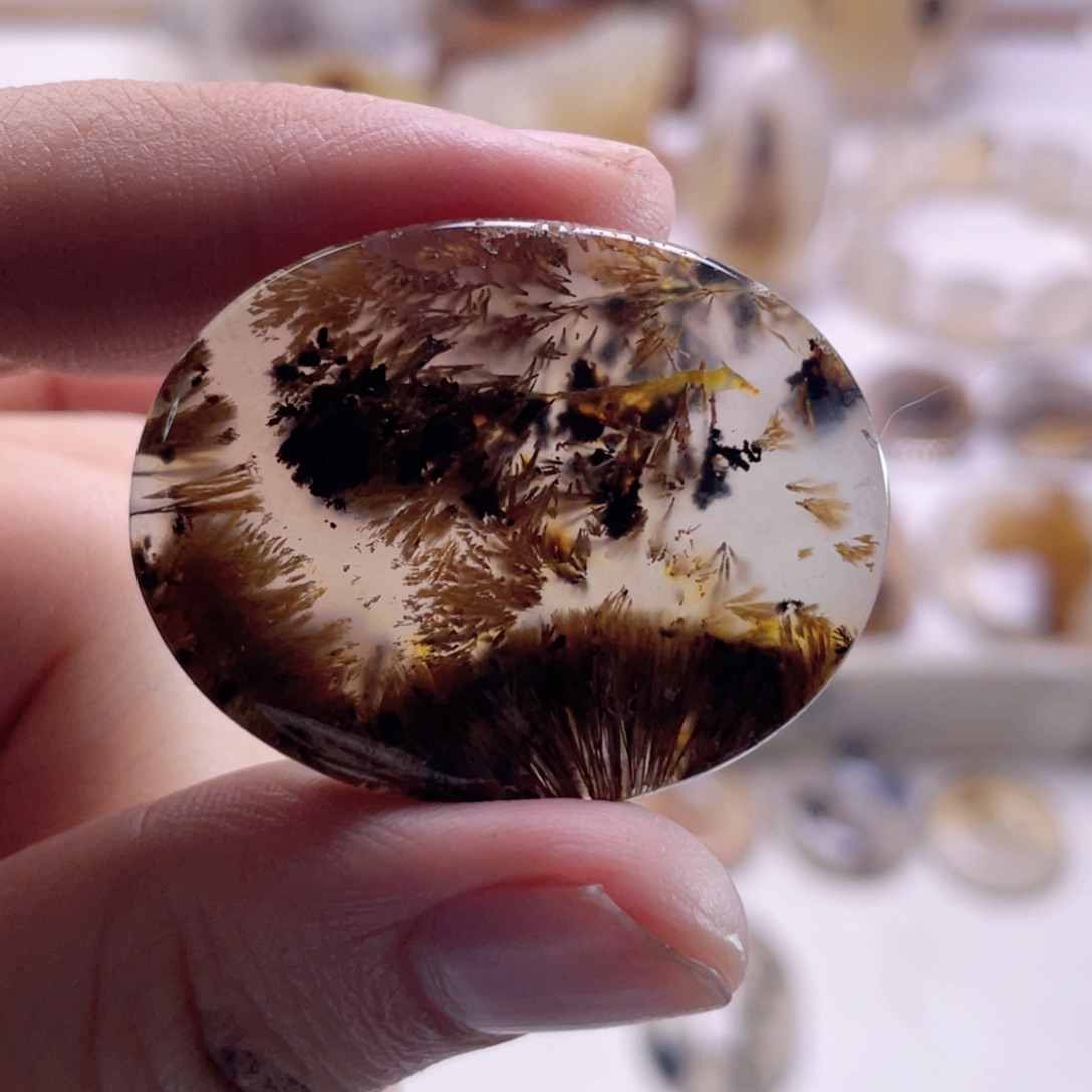 玛瑙/玉髓未镶嵌珠宝奇石