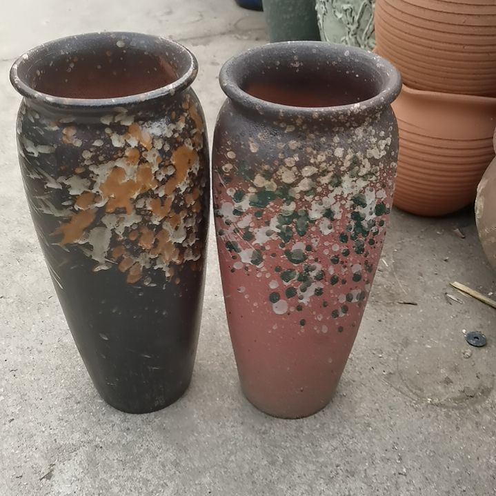 红陶口13高31瑕疵两个