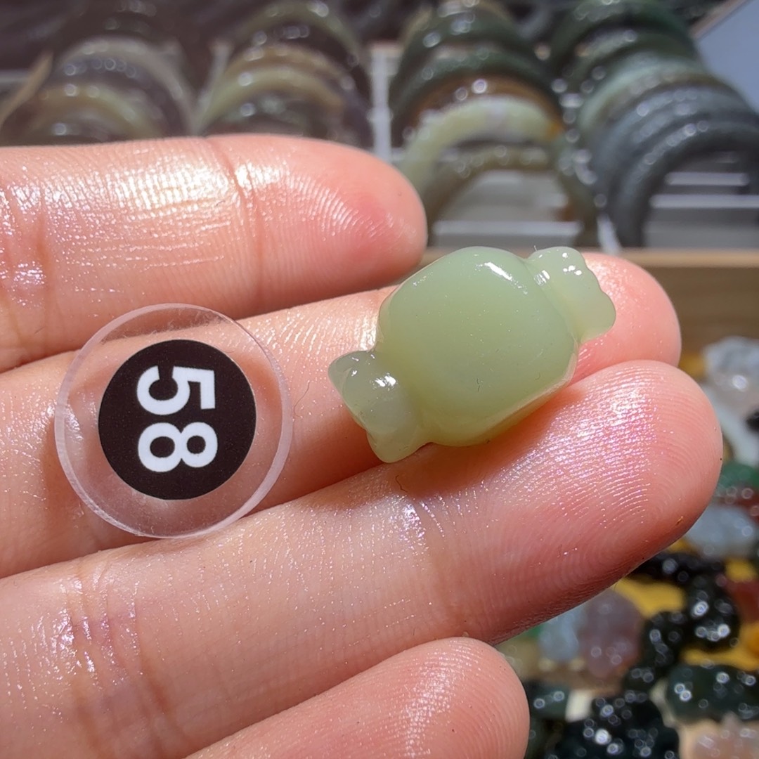 和田玉未镶嵌珠宝奇石