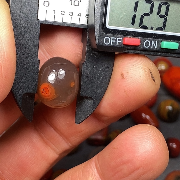 南红玛瑙未镶嵌车挂