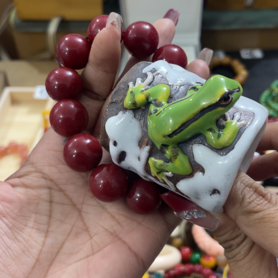 紫砂茶杯啊啊啦啦啦咯摸摸哦呃呃呃