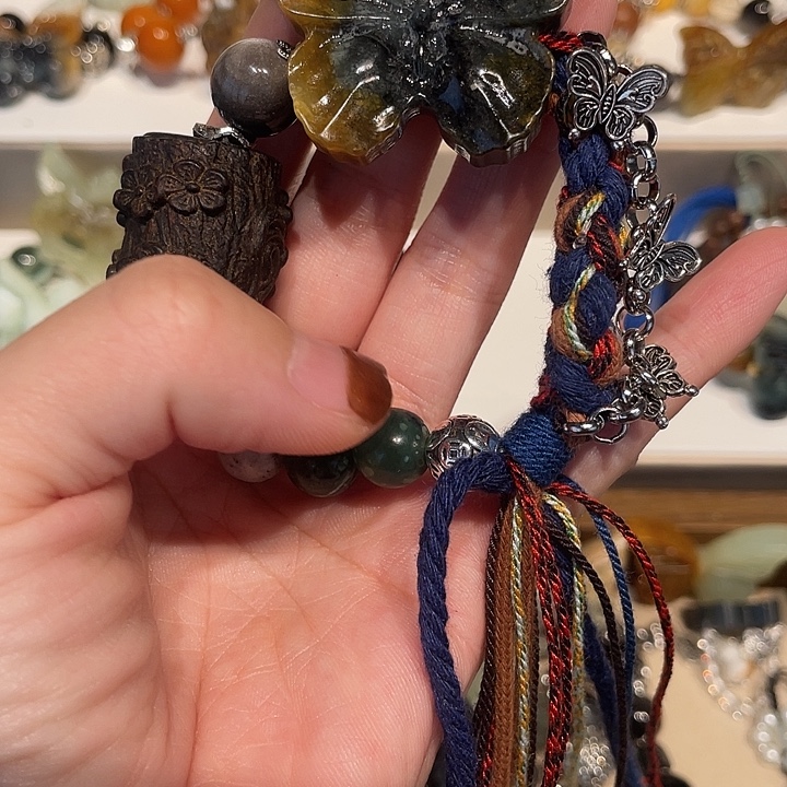 宁***宁蛇纹石玉合金颈饰