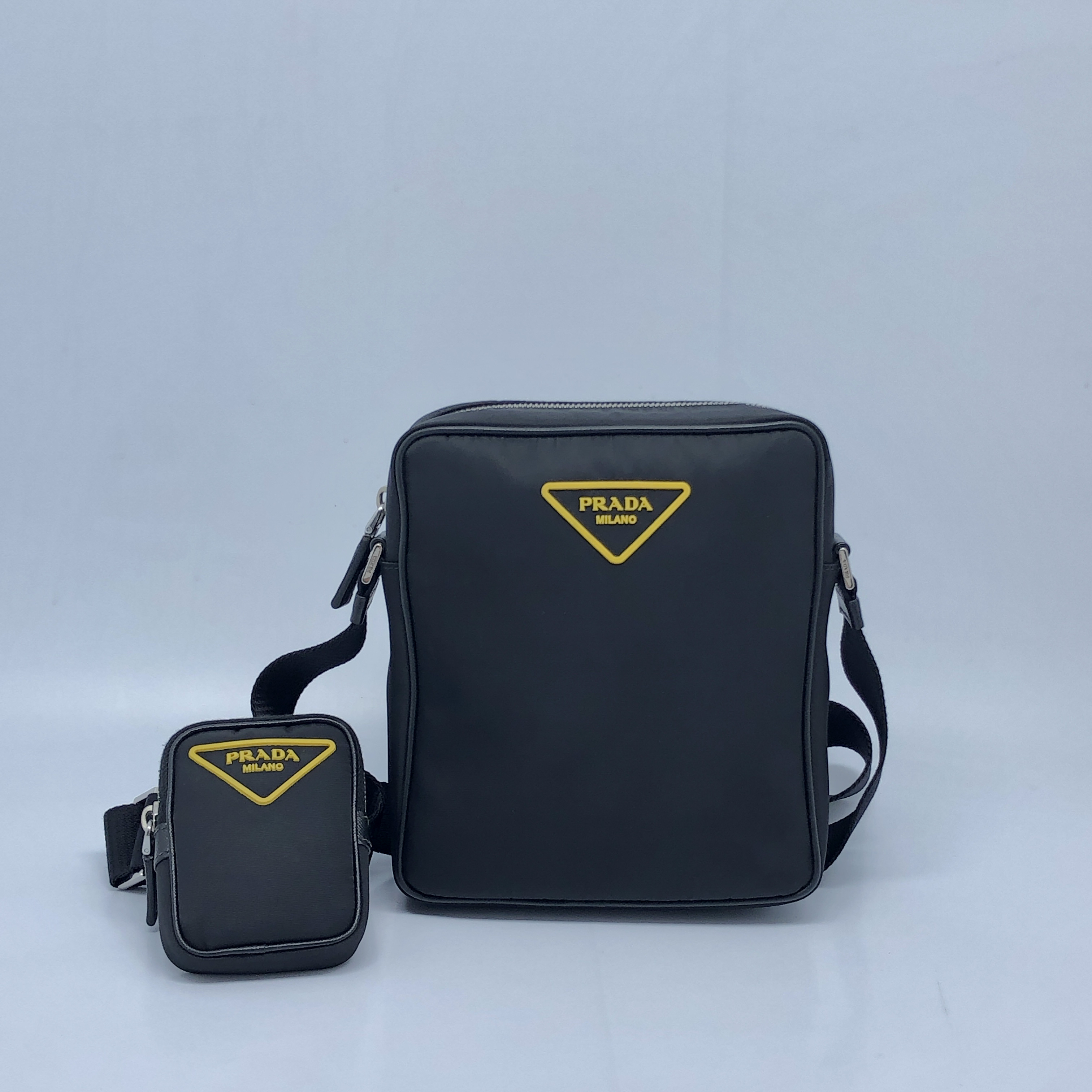 99新 Prada/普拉达 98新 黑色二合一单肩包/4511号