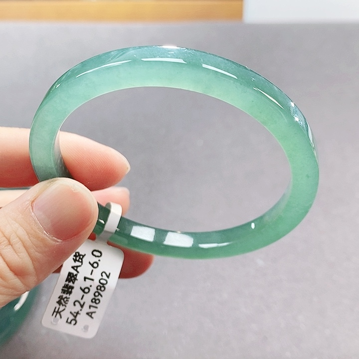 【闪购商品】翡翠手镯（圆镯）未镶嵌