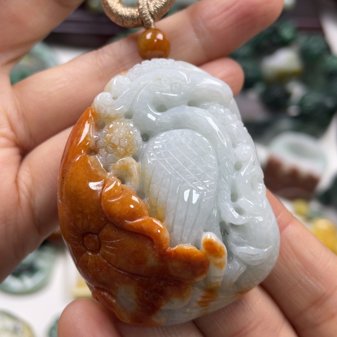翡翠未镶嵌颈饰牌子