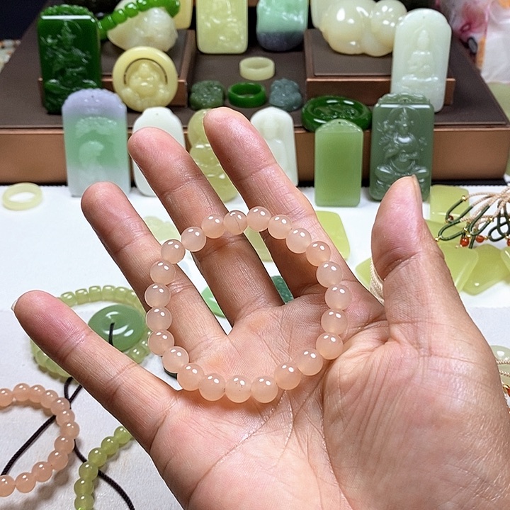 和田玉（糖玉）未镶嵌珠宝奇石