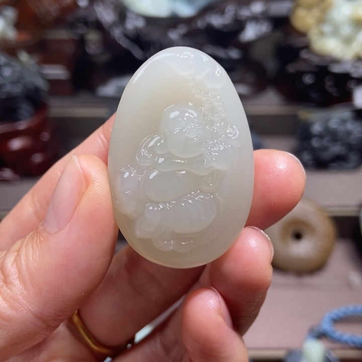 颈饰未镶嵌和田玉