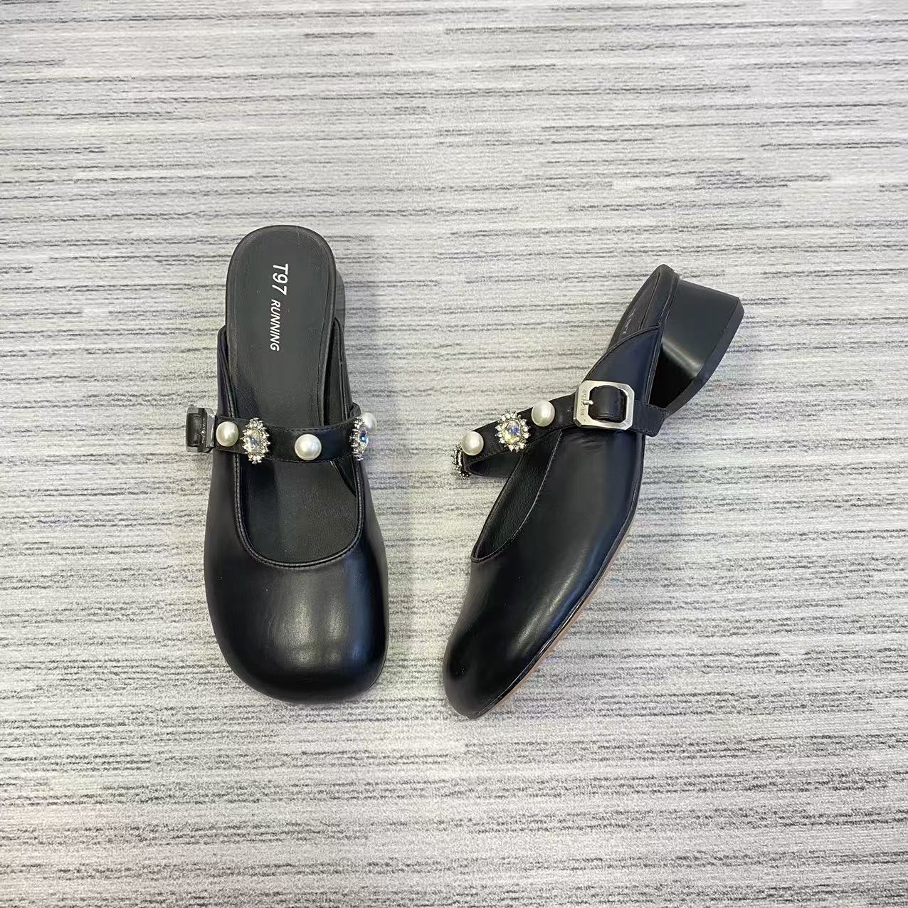 36码孤品真皮拖鞋样品鞋女鞋