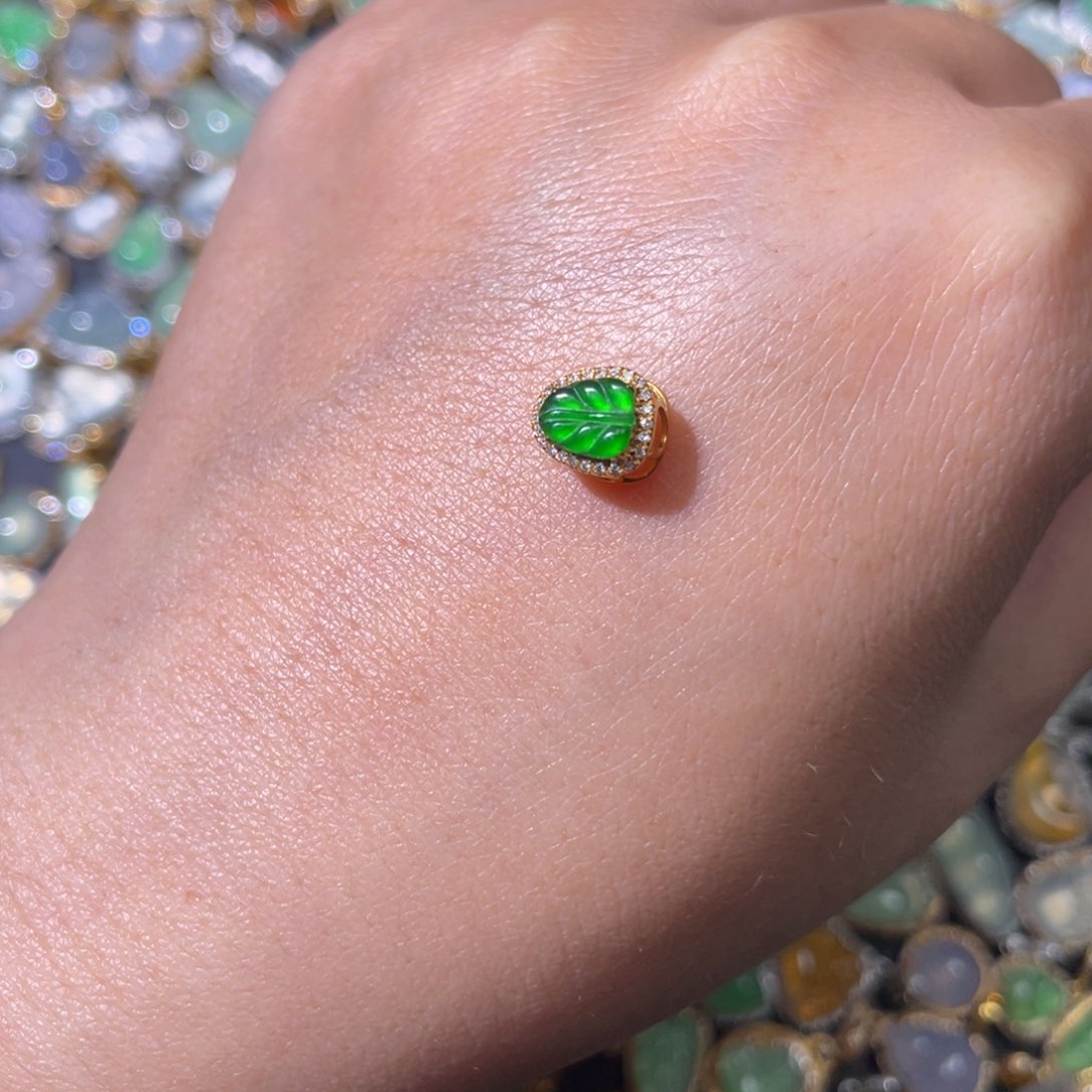 翡翠颈饰18K金镶嵌天然