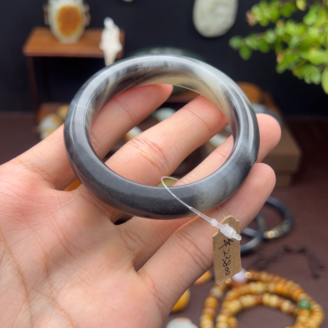 和田玉未镶嵌手镯和田玉青花手镯