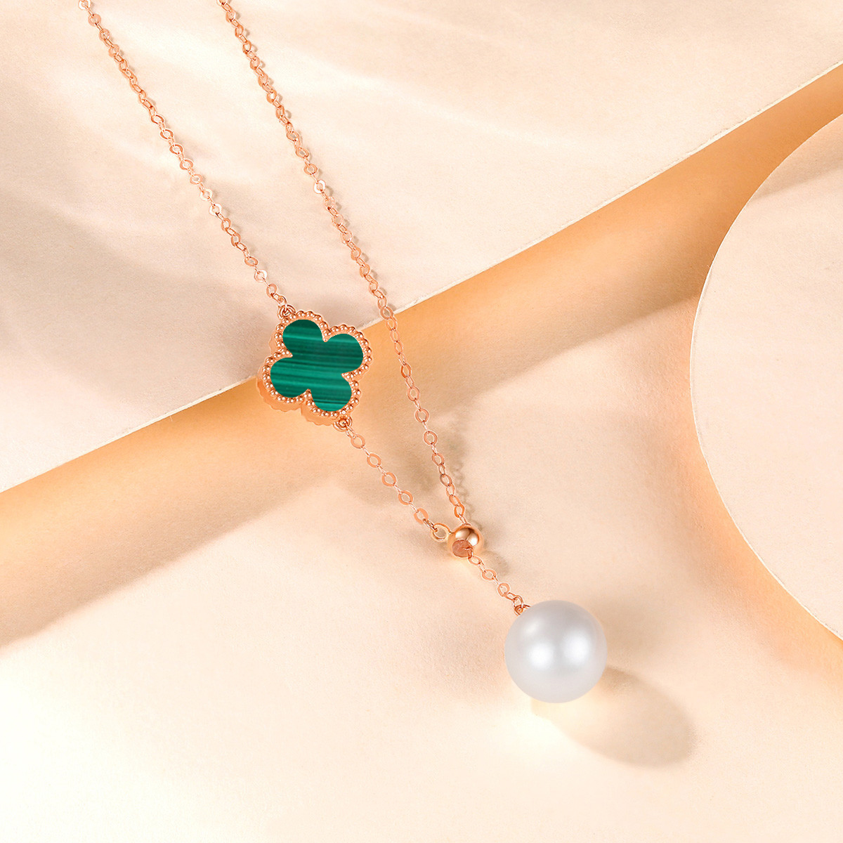 DEMONE/黛慕妮18K金孔雀石四叶草项链珍珠流苏彩金女经典时尚款