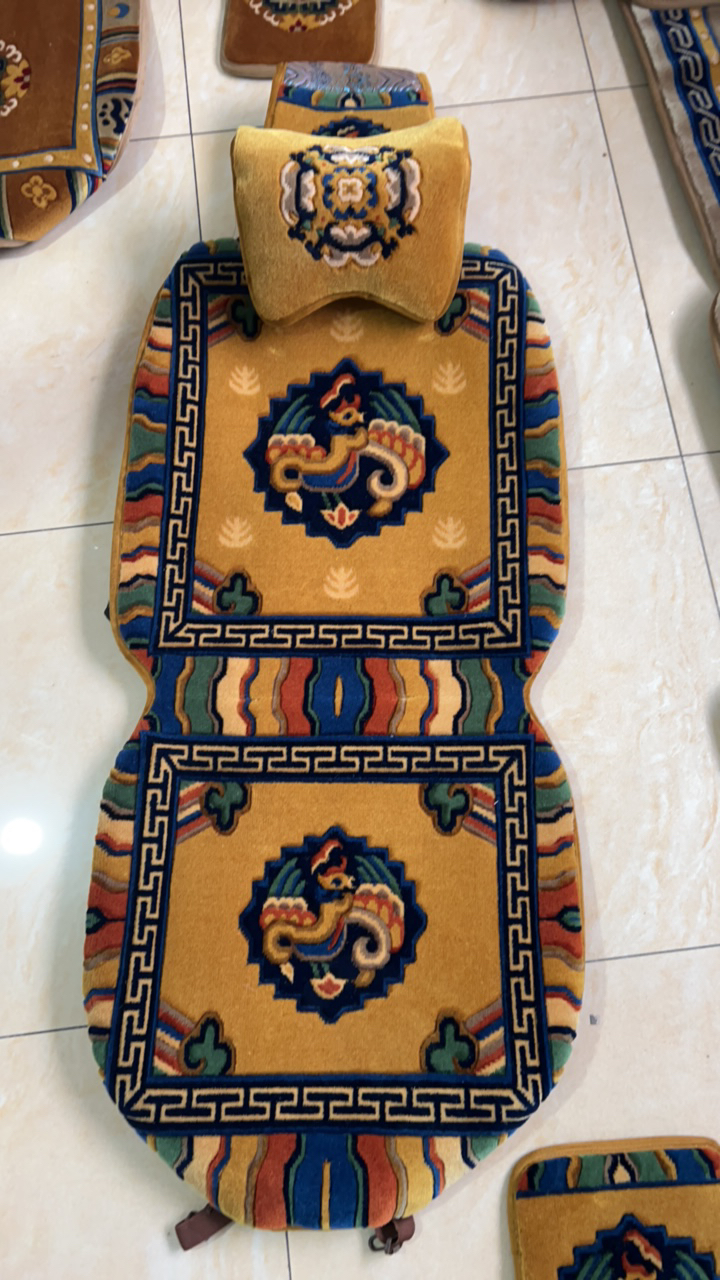 纯进口新西兰羊绒藏式车垫