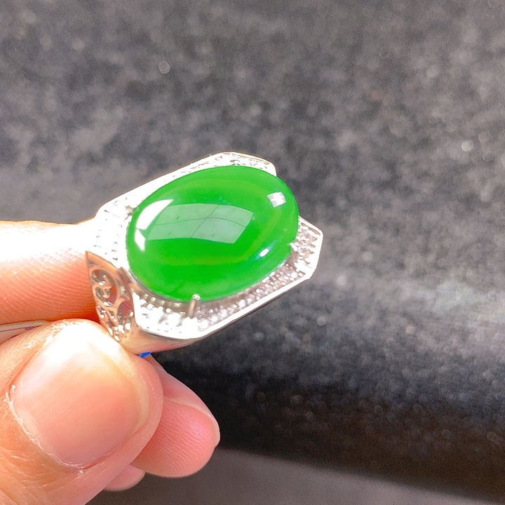 【闪购商品】翡翠颈饰银S925镶嵌翡翠