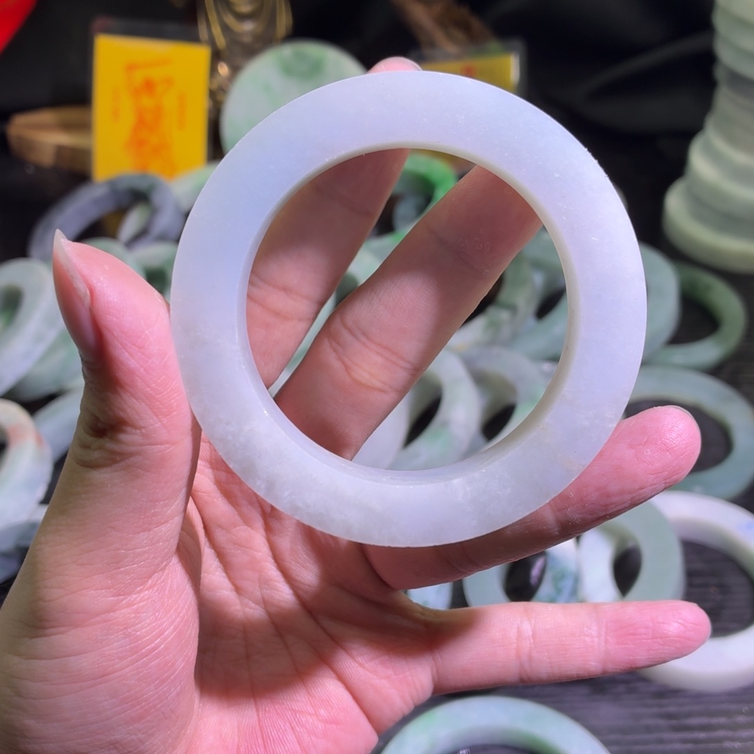 定制翡翠未镶嵌天然翡翠A货毛胚手镯定制