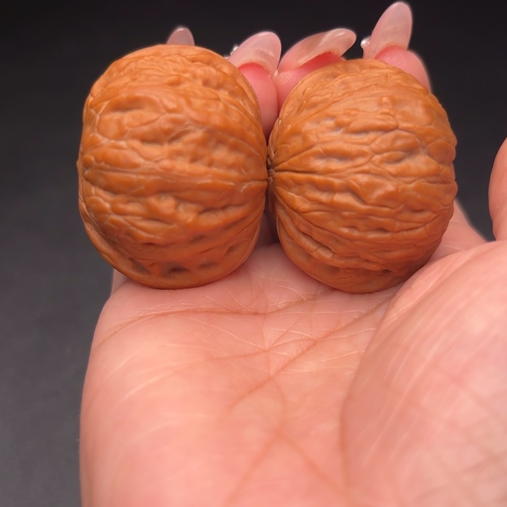 桃核把件4铁锤狮子头