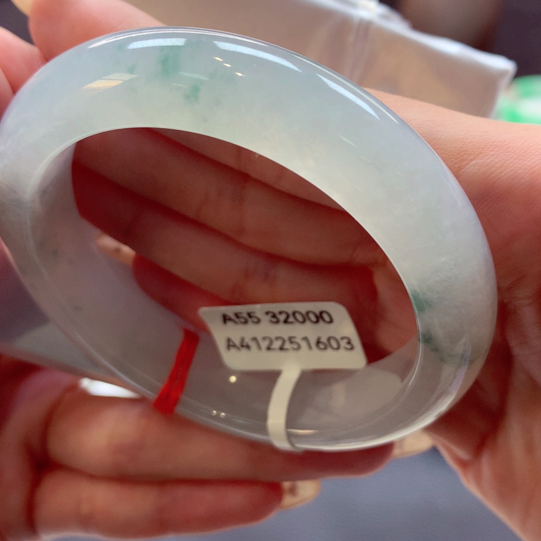 翡翠手镯未镶嵌正圈33（48号）