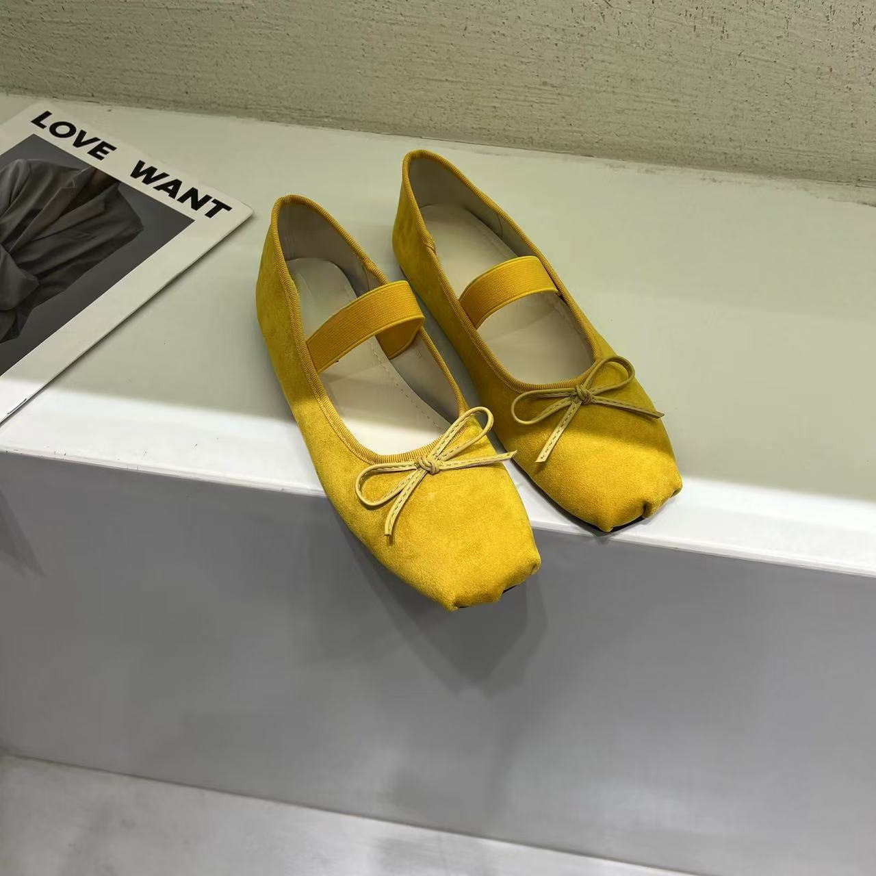 恩熙·法式2025蝴蝶结欧若风黄色软底女鞋1512-1