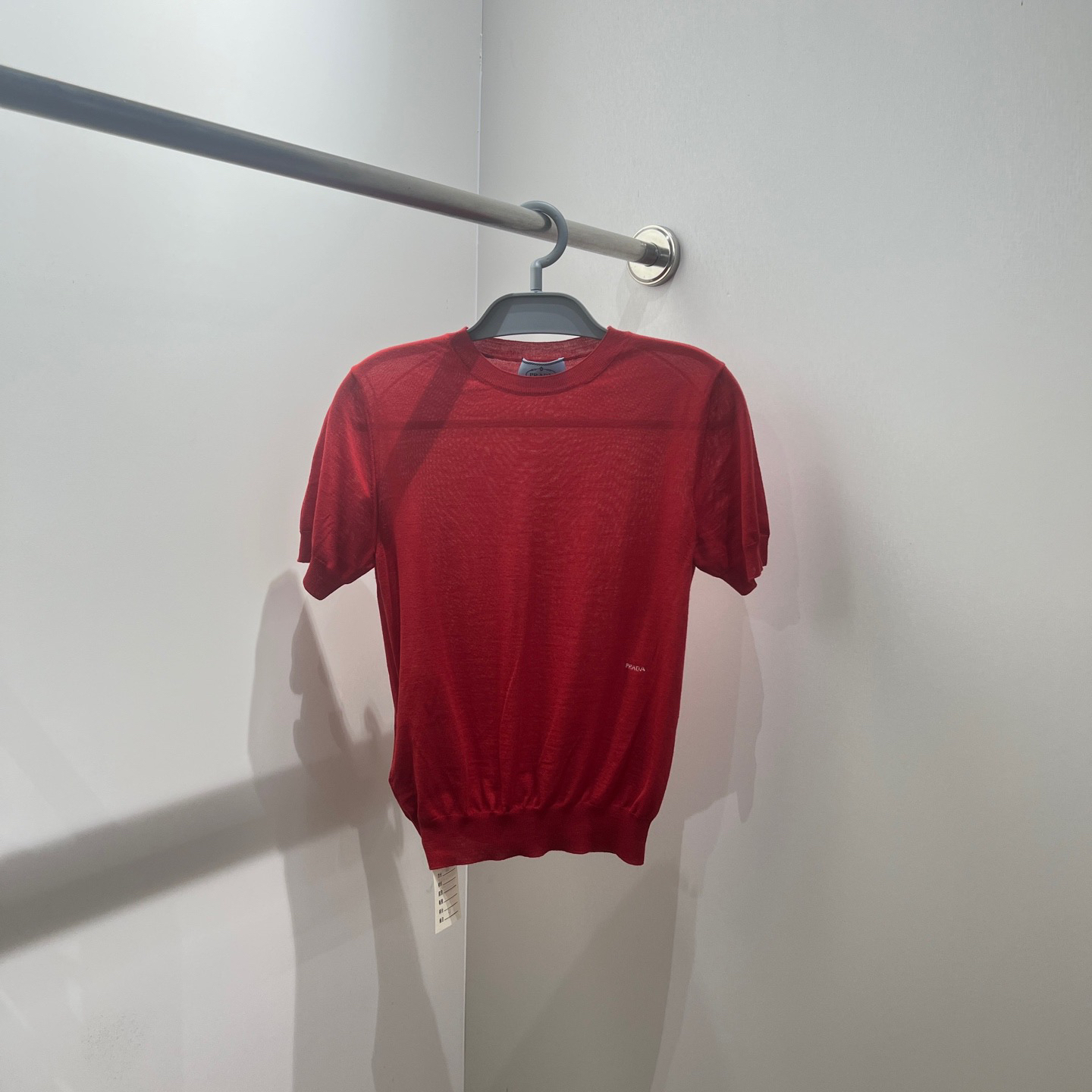 99新 Prada/普拉达 au114/PRADA红色短袖针织衫 38码 绵羊毛