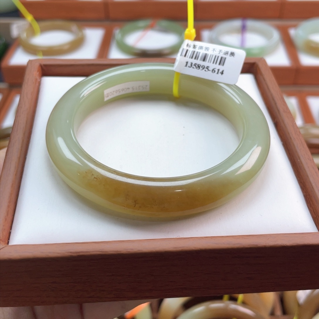 【闪购商品】未镶嵌手镯和田玉链接7。55/56