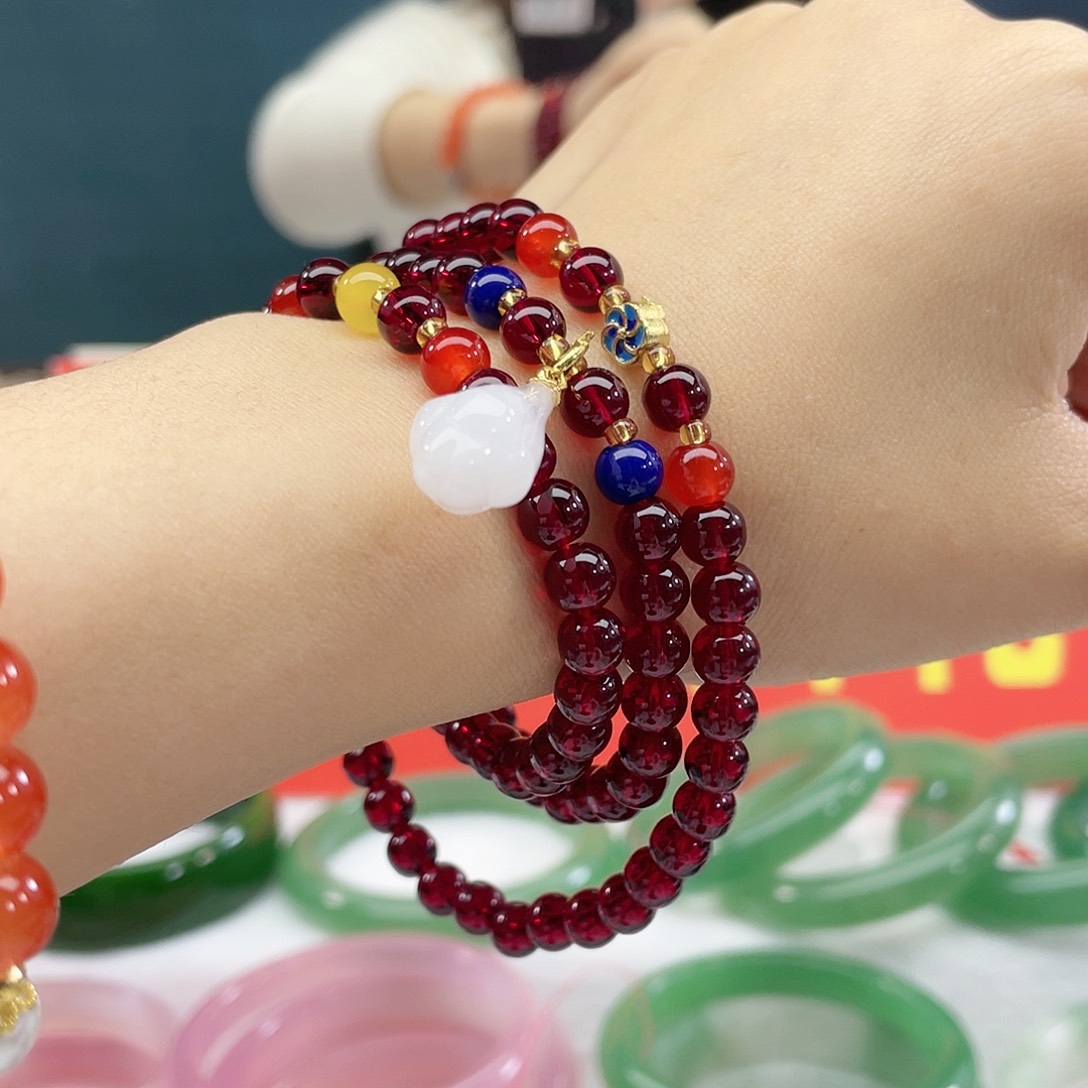 石英质玉手镯未镶嵌