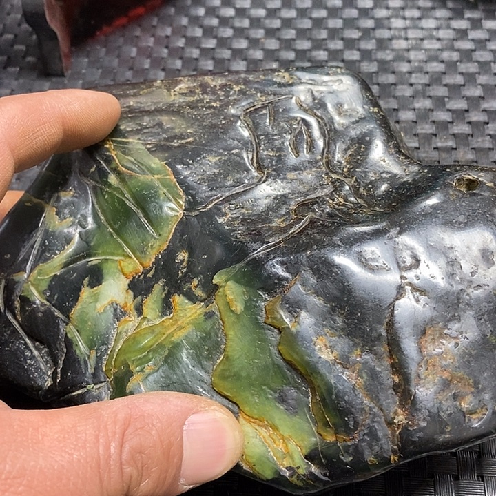 深***生龙脊菩提吊坠         