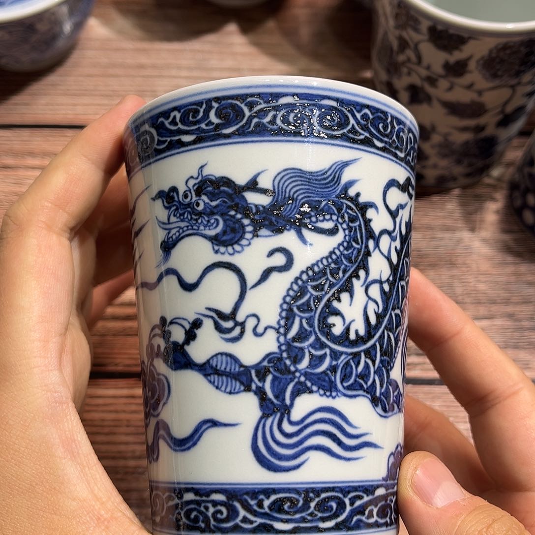 元青花铠甲龙纹可乐杯