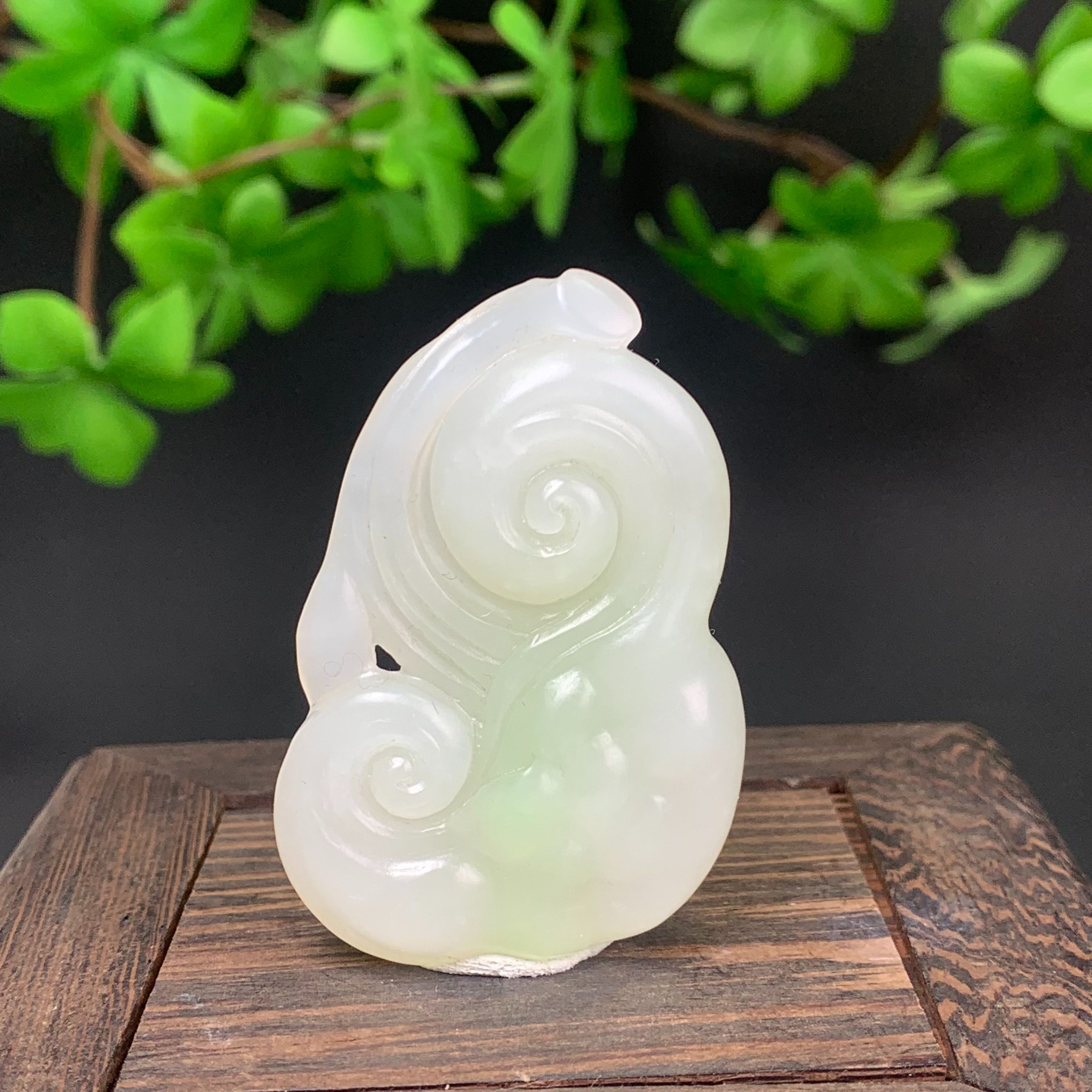 D022珠宝玉石精选和田玉吊坠