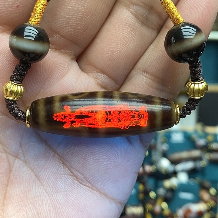 玛瑙/玉髓颈饰合金