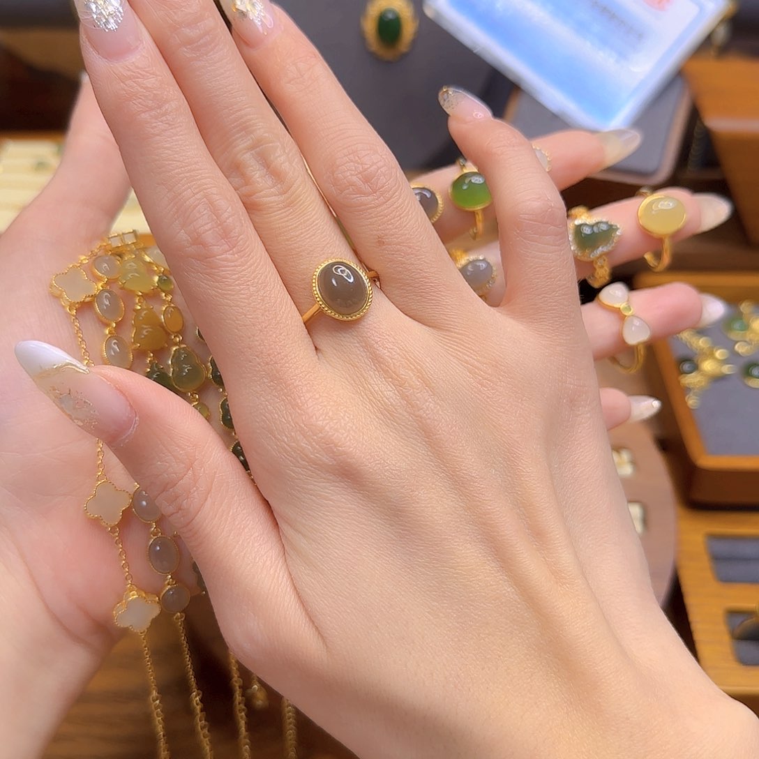 和田玉戒指银S925镀金镶嵌