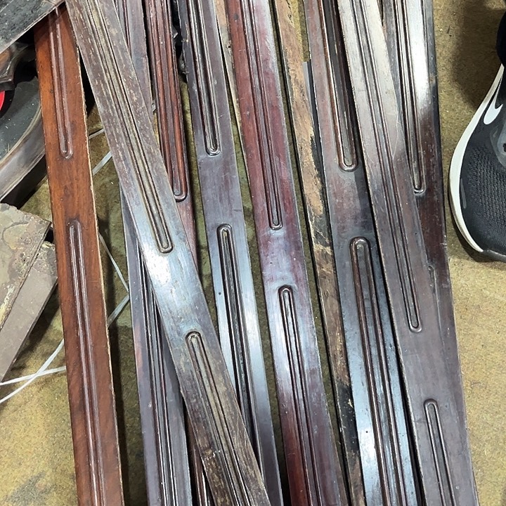 路***界树脂制品密密麻麻木15条