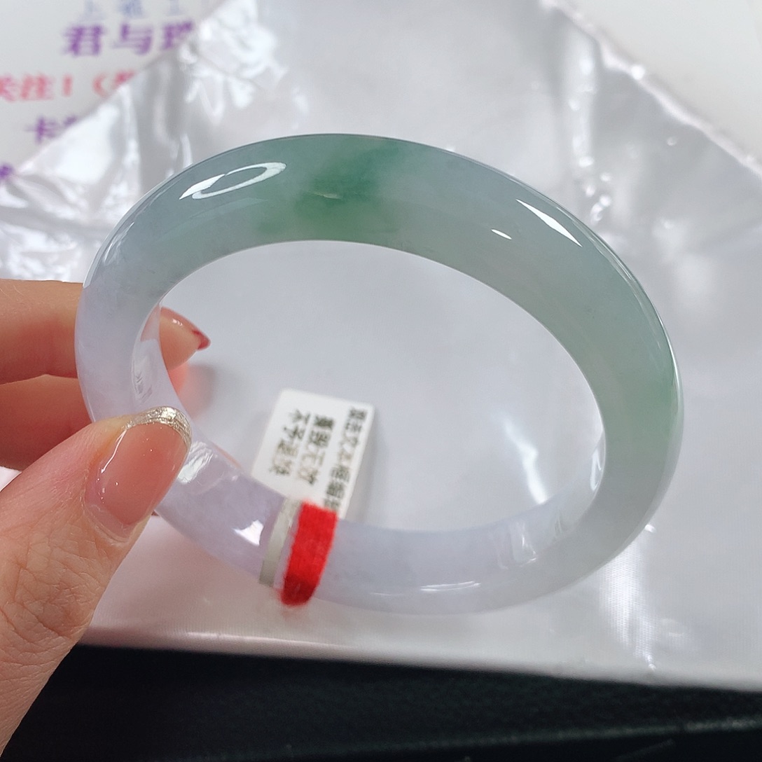 翡翠手镯未镶嵌 正圈①⑧②