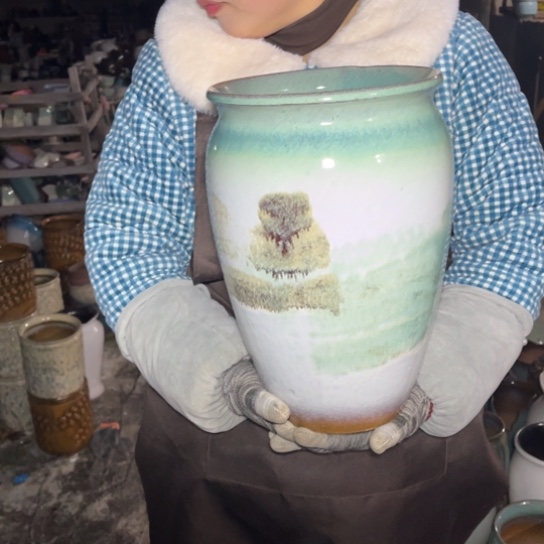 红陶口20高31瑕疵