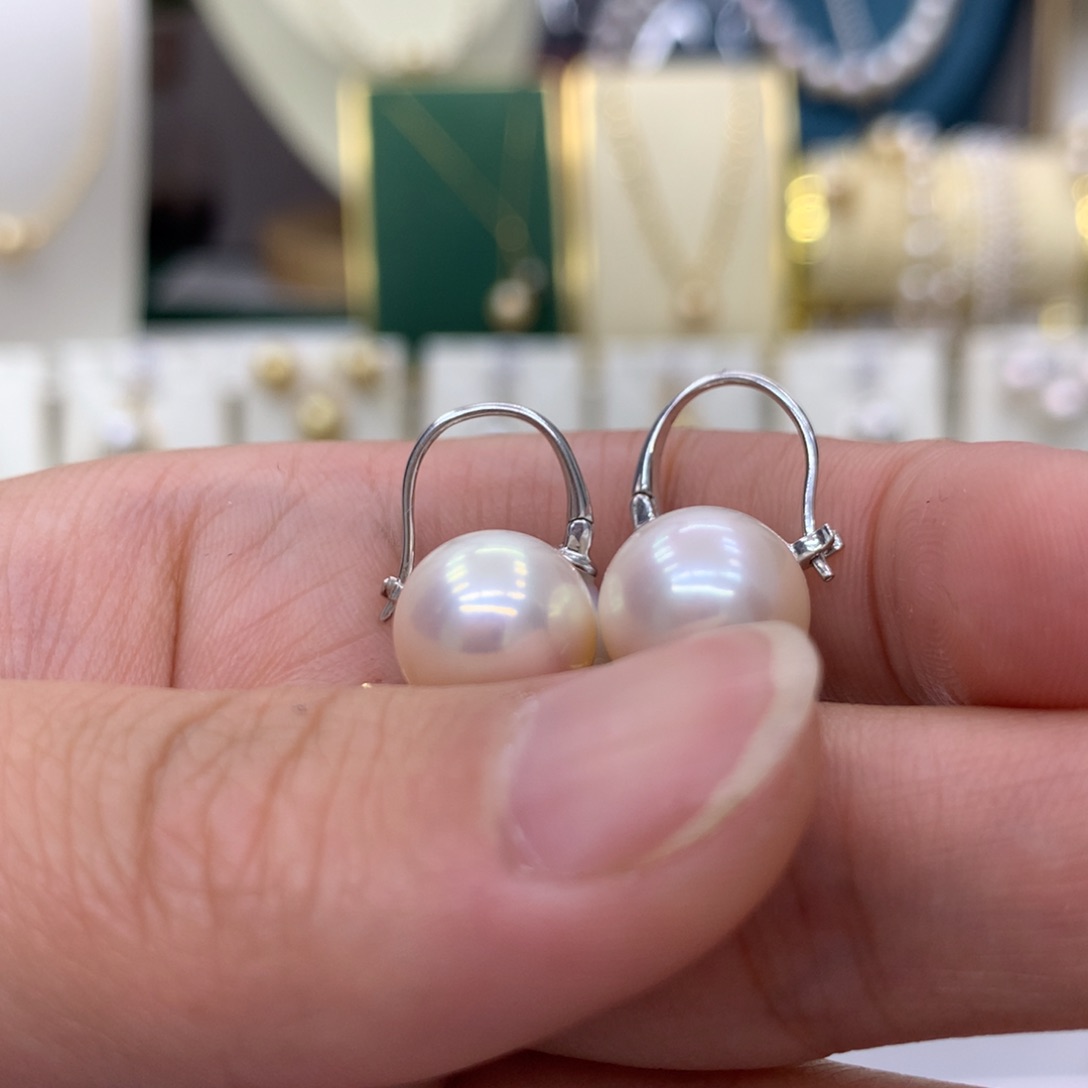 淡水珍珠耳饰18K金镶嵌冰****